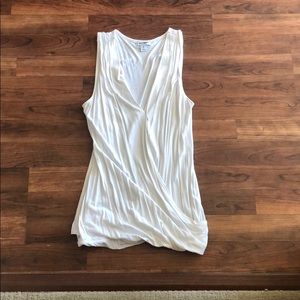 White v neck wrap tank